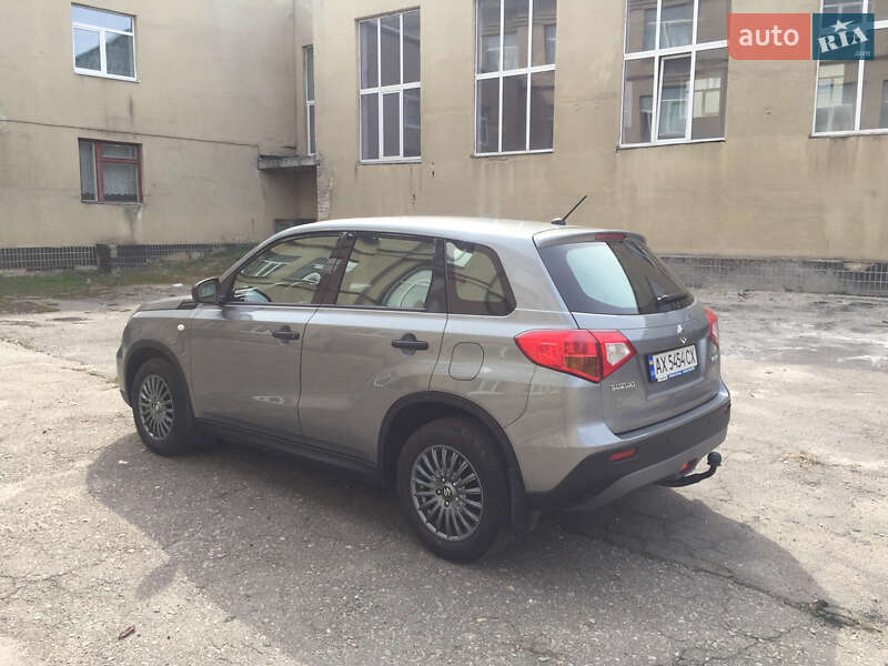 Позашляховик / Кросовер Suzuki Vitara 2017 в Харкові