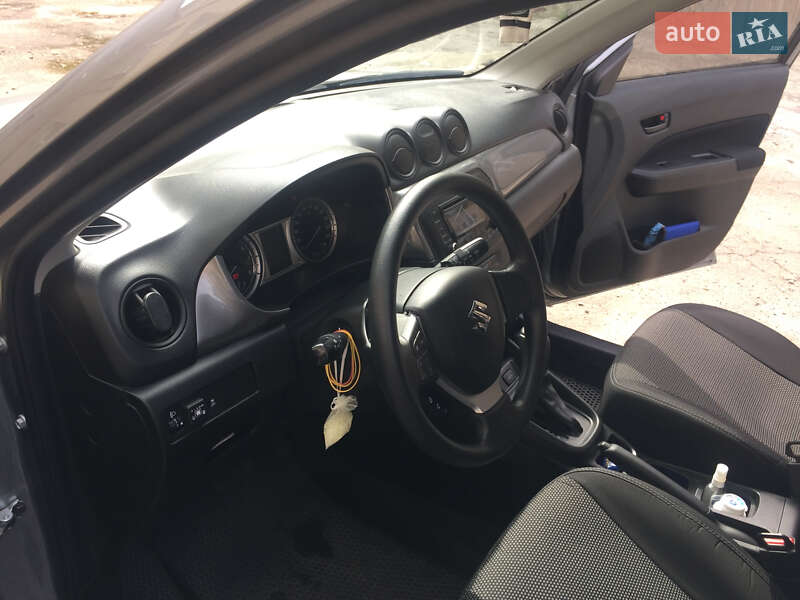 Позашляховик / Кросовер Suzuki Vitara 2017 в Харкові