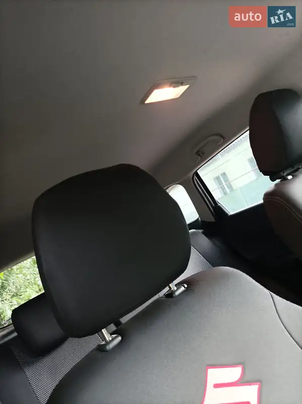 Suzuki Vitara 2015 VIN TSMLYE21S00126796 фото оголошення 2 з 55