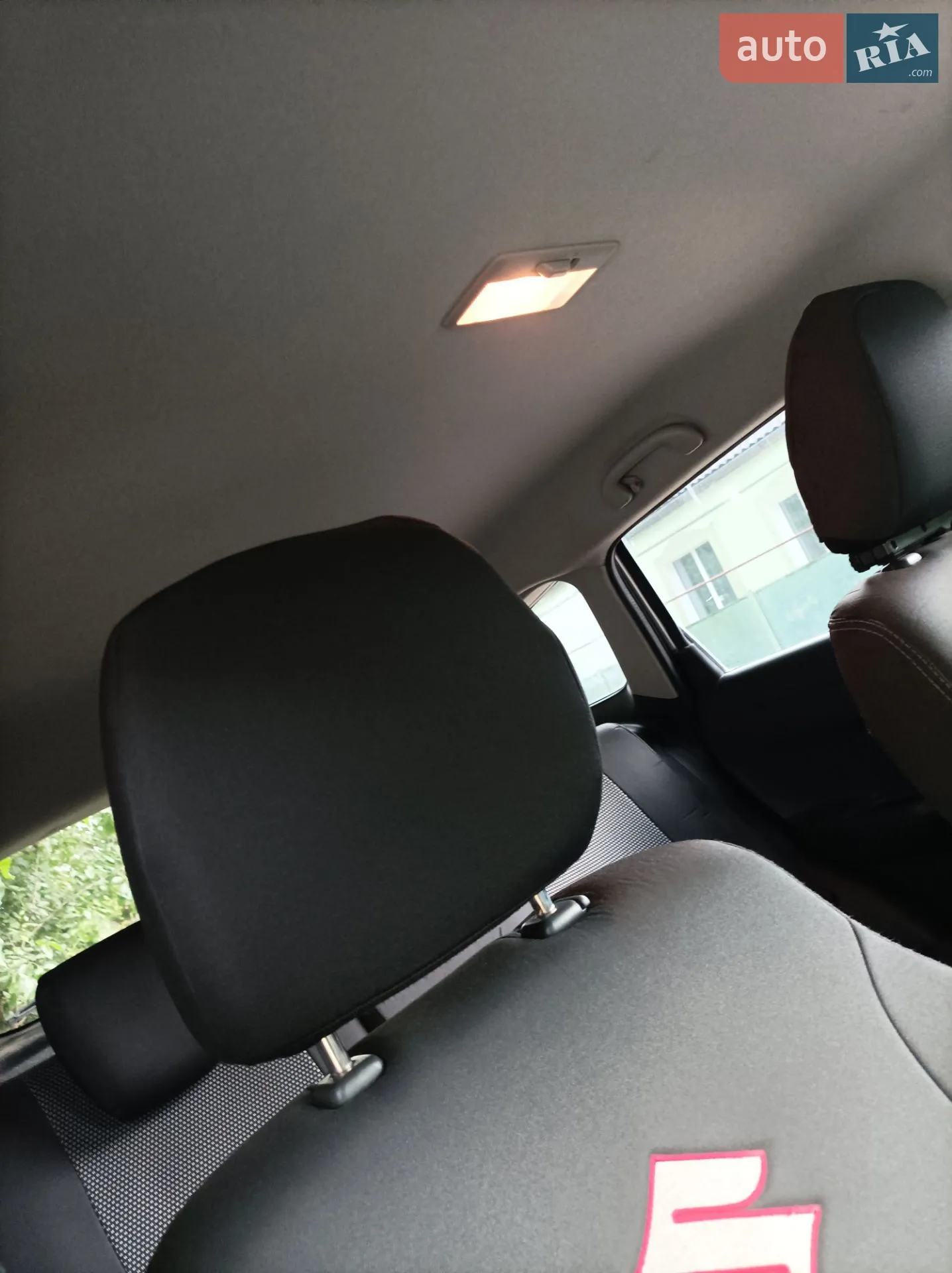 Suzuki Vitara 2015 VIN TSMLYE21S00126796 фото оголошення 2 з 17
