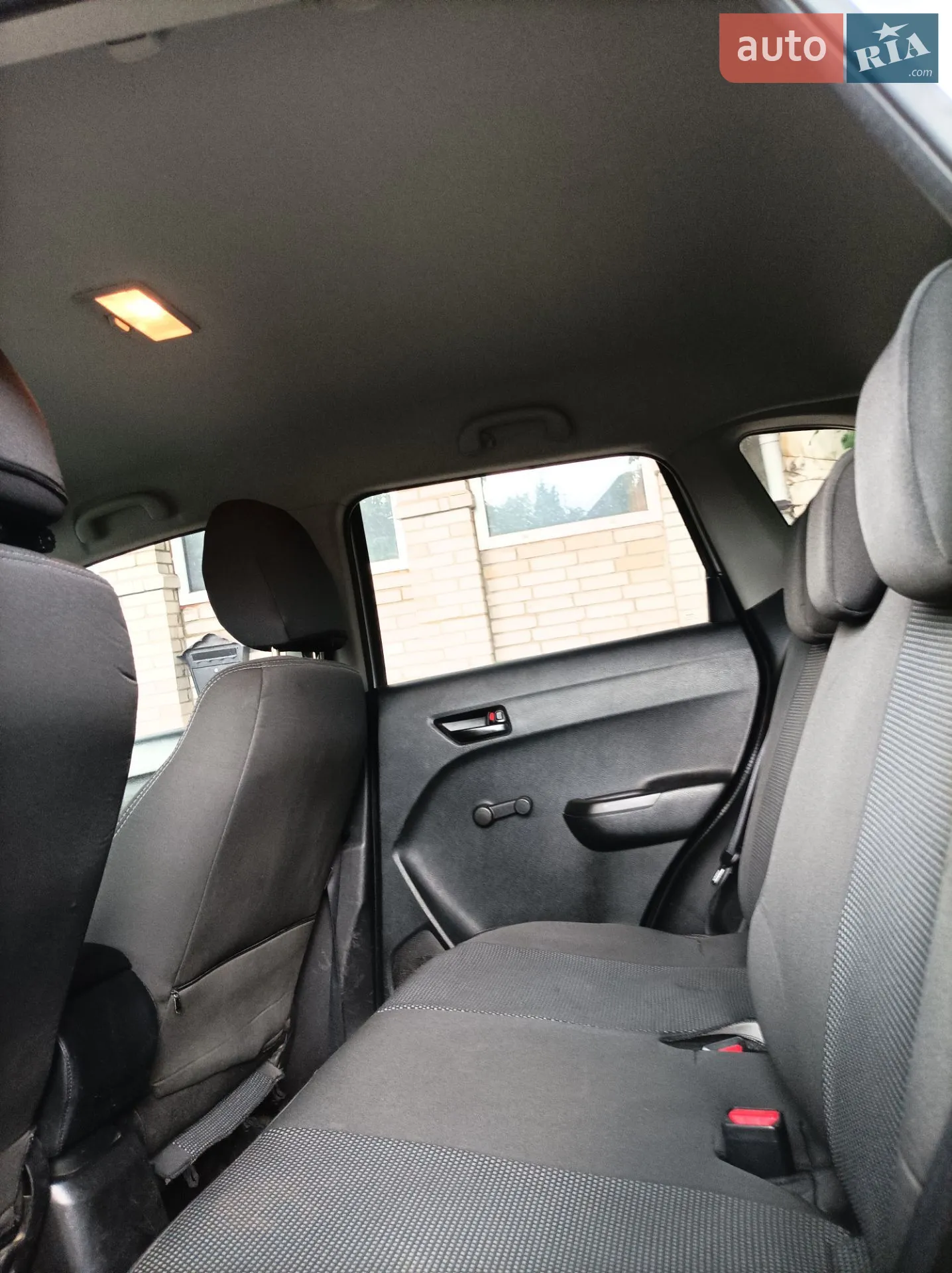 Suzuki Vitara 2015 VIN TSMLYE21S00126796 фото оголошення 11 з 17