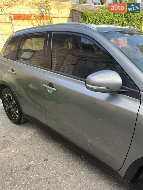 Позашляховик / Кросовер Suzuki Vitara 2019 в Києві