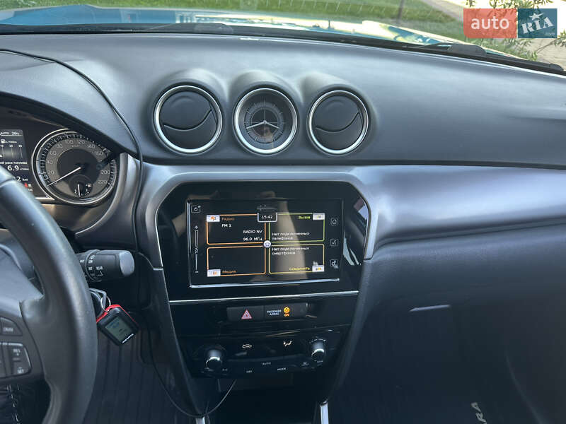 Внедорожник / Кроссовер Suzuki Vitara 2021 в Киеве