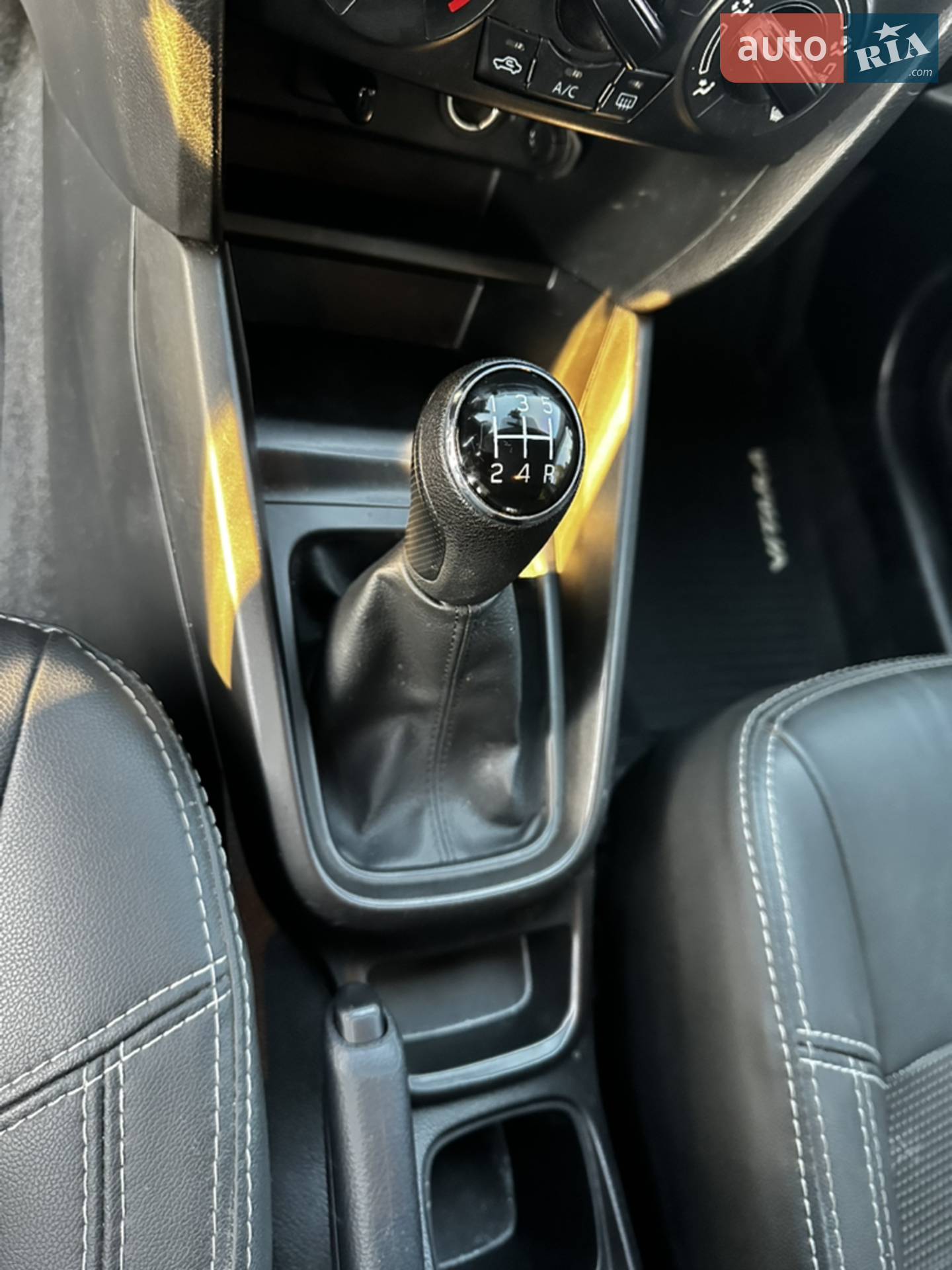 2019 Suzuki Vitara - мініатюра 18