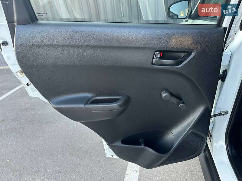 Позашляховик / Кросовер Suzuki Vitara 2018 в Києві фото 13 Позашляховик / Кросовер Suzuki Vitara 2018 в Києві