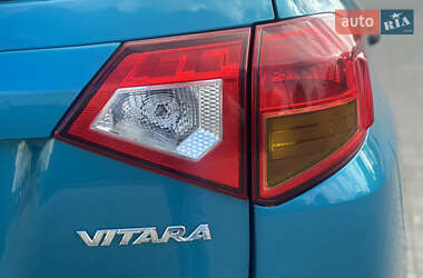 Внедорожник / Кроссовер Suzuki Vitara 2018 в 