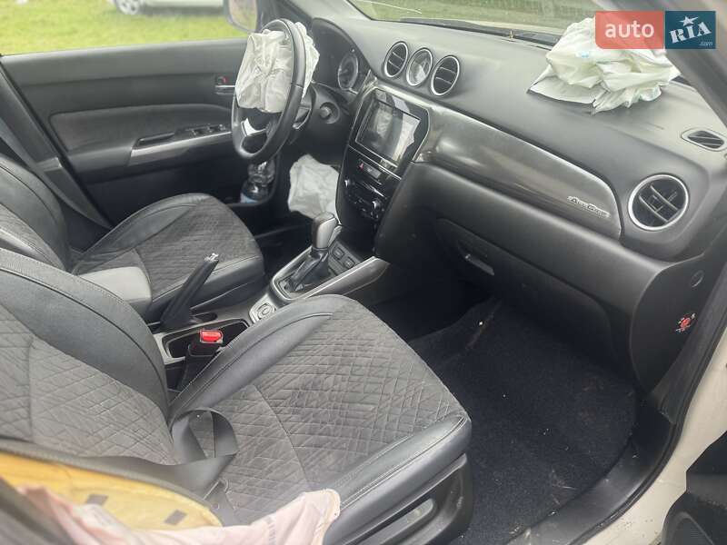 Позашляховик / Кросовер Suzuki Vitara 2019 в Білогородці