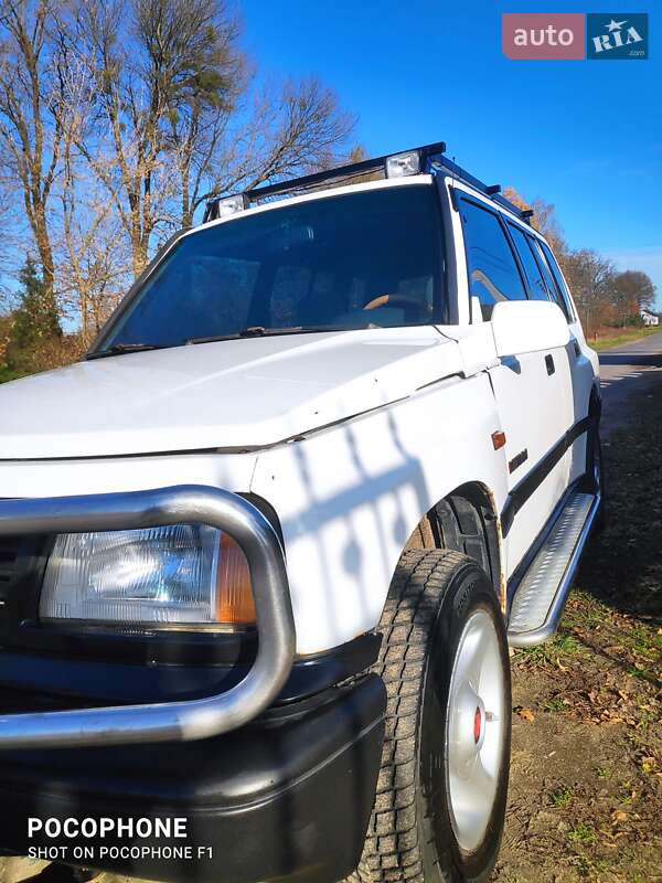 Внедорожник / Кроссовер Suzuki Vitara 1995 в Львове