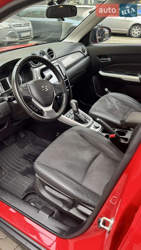 Внедорожник / Кроссовер Suzuki Vitara 2018 в Киеве