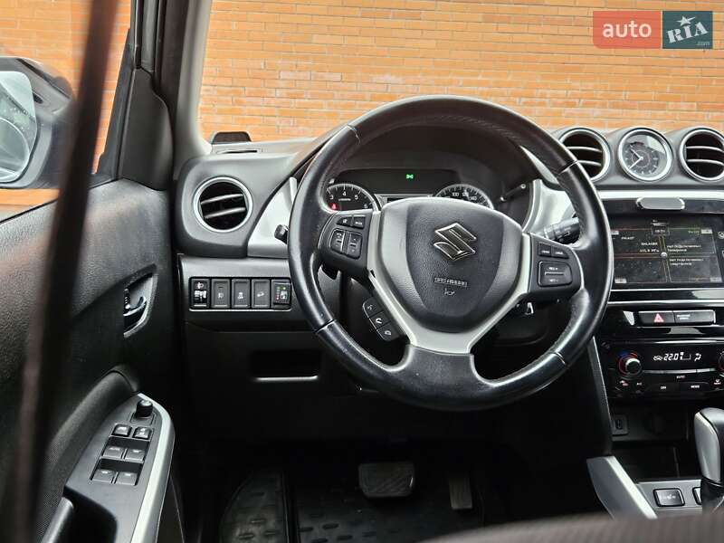 Внедорожник / Кроссовер Suzuki Vitara 2016 в Киеве фото 29 Внедорожник / Кроссовер Suzuki Vitara 2016 в Киеве