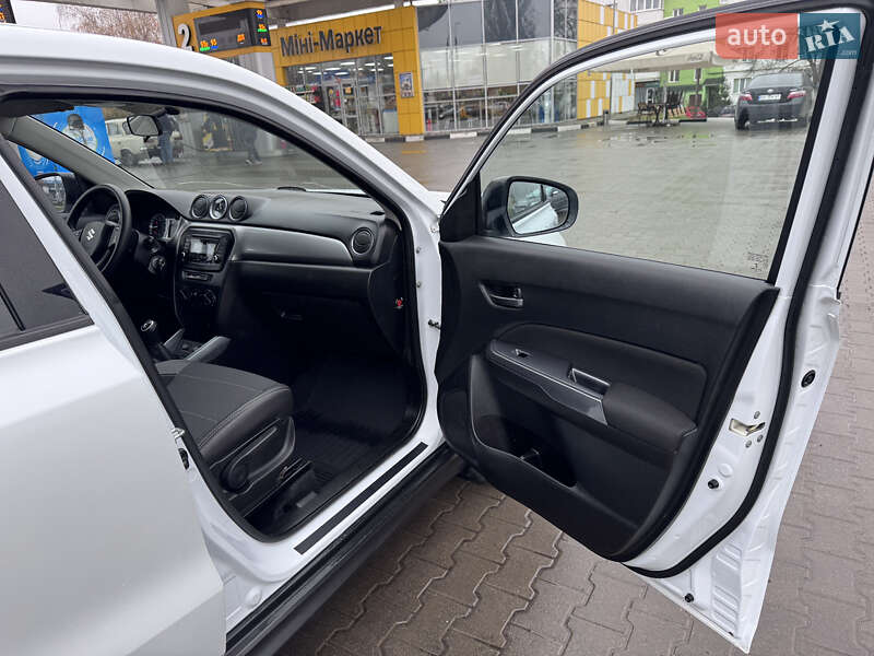 Внедорожник / Кроссовер Suzuki Vitara 2017 в Хмельницком фото 13 Внедорожник / Кроссовер Suzuki Vitara 2017 в Хмельницком