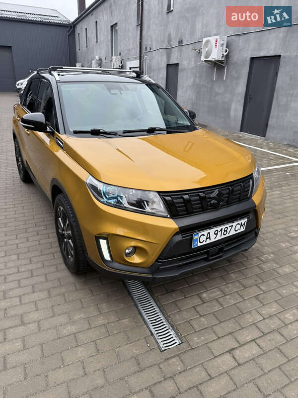 Внедорожник / Кроссовер Suzuki Vitara 2019 в Киеве
