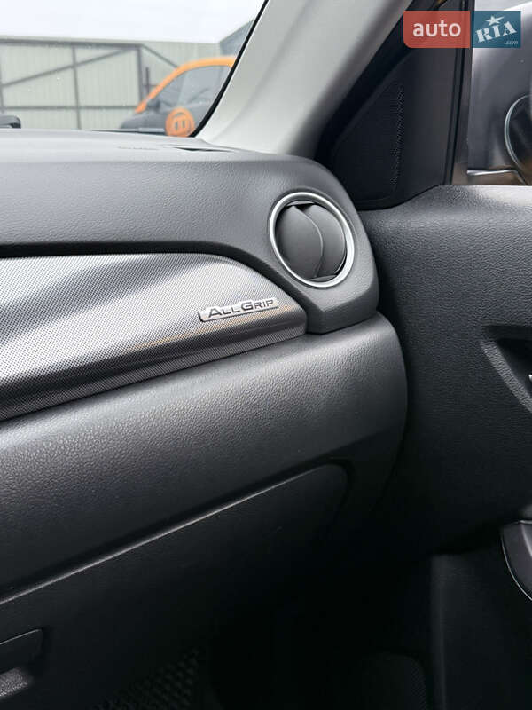 Внедорожник / Кроссовер Suzuki Vitara 2019 в Киеве