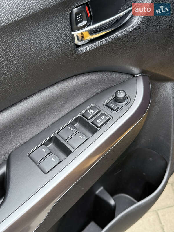 Внедорожник / Кроссовер Suzuki Vitara 2019 в Киеве