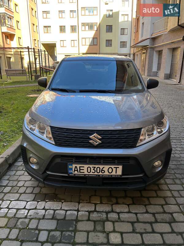 Позашляховик / Кросовер Suzuki Vitara 2021 в Івано-Франківську
