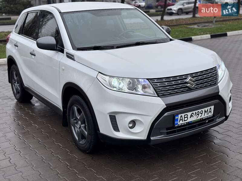 Внедорожник / Кроссовер Suzuki Vitara 2017 в Хмельницком