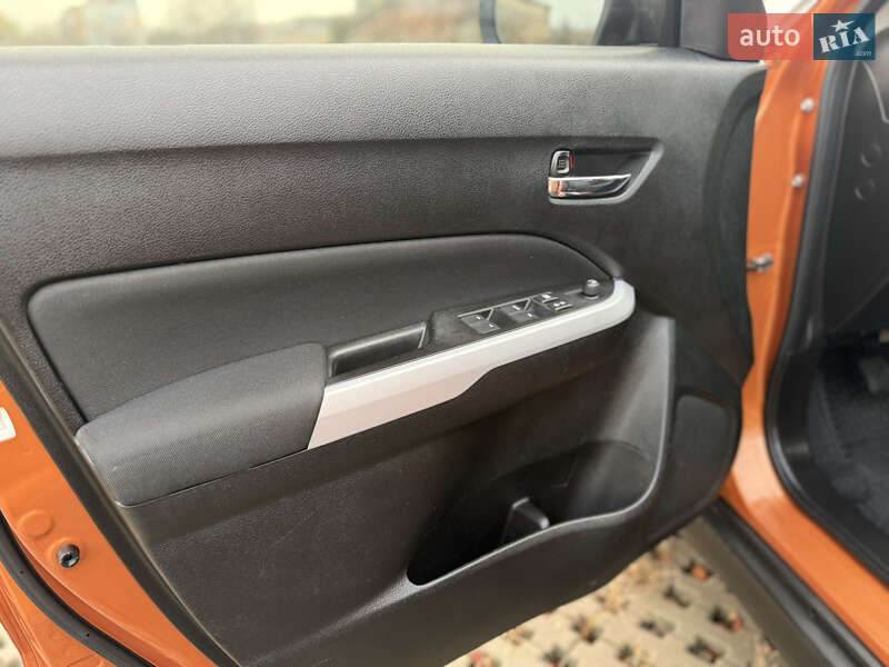 Внедорожник / Кроссовер Suzuki Vitara 2016 в Тульчине