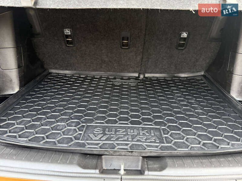 Внедорожник / Кроссовер Suzuki Vitara 2016 в Тульчине