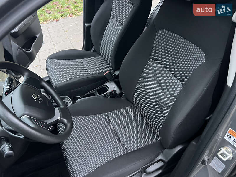 Внедорожник / Кроссовер Suzuki Vitara 2021 в Киеве