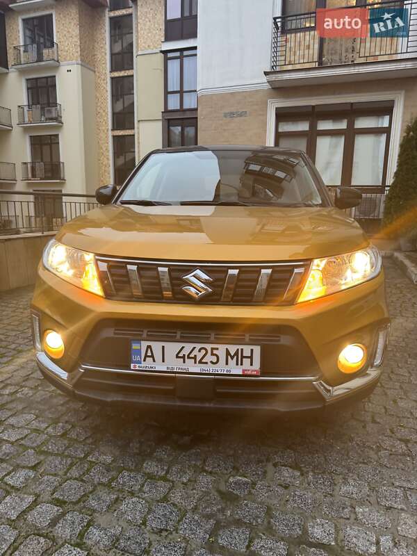 Внедорожник / Кроссовер Suzuki Vitara 2020 в Киеве