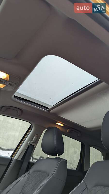 Позашляховик / Кросовер Suzuki Vitara 2020 в Львові