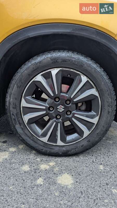 Позашляховик / Кросовер Suzuki Vitara 2020 в Львові
