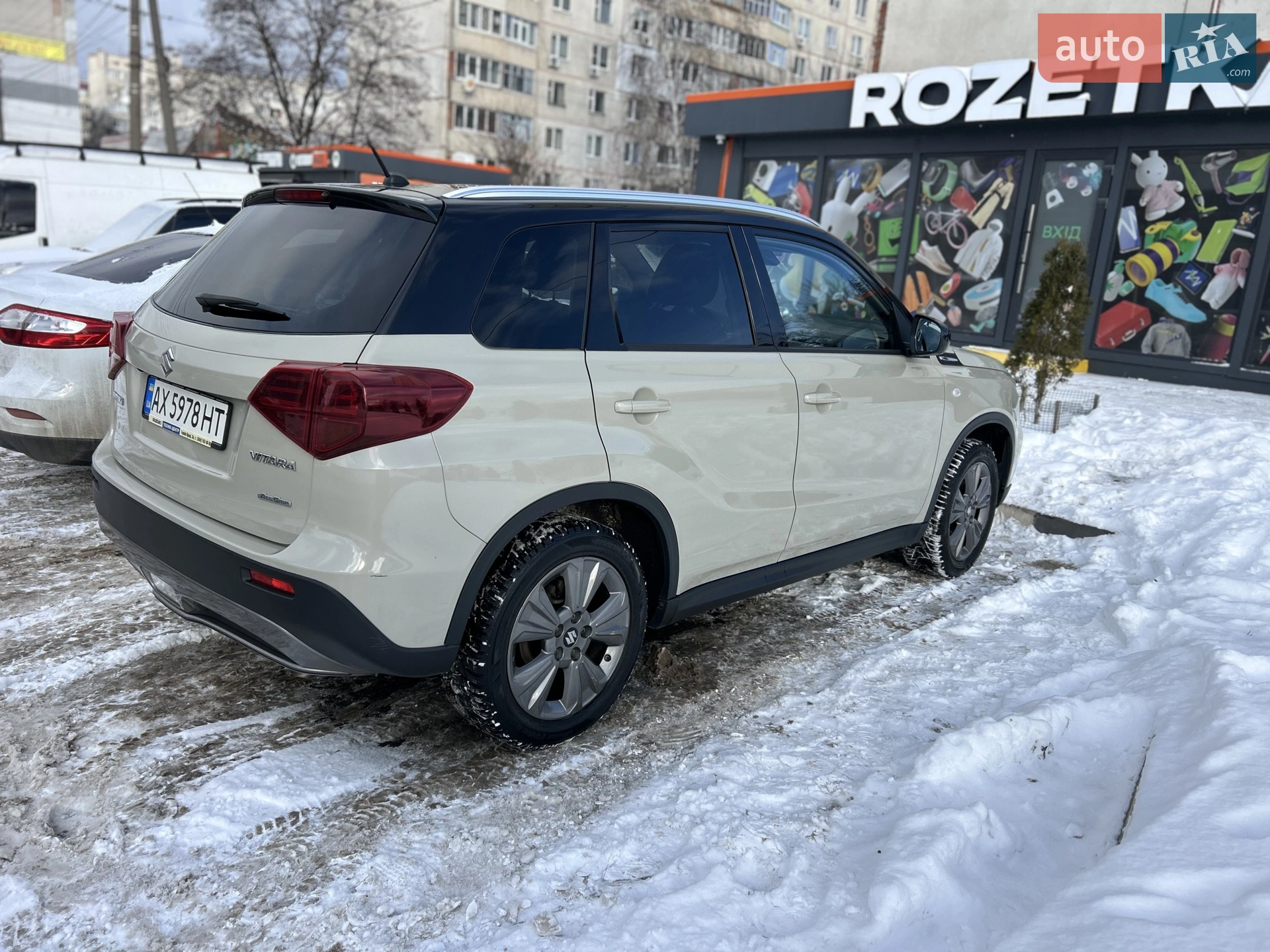 2019 Suzuki Vitara - мініатюра 8