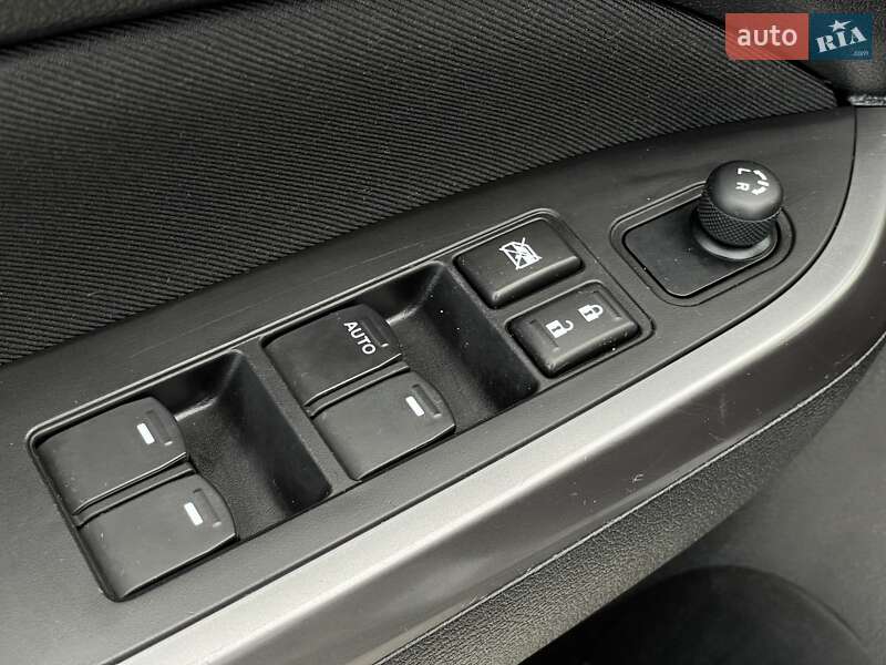 Внедорожник / Кроссовер Suzuki Vitara 2022 в Бердичеве фото 41 Внедорожник / Кроссовер Suzuki Vitara 2022 в Бердичеве