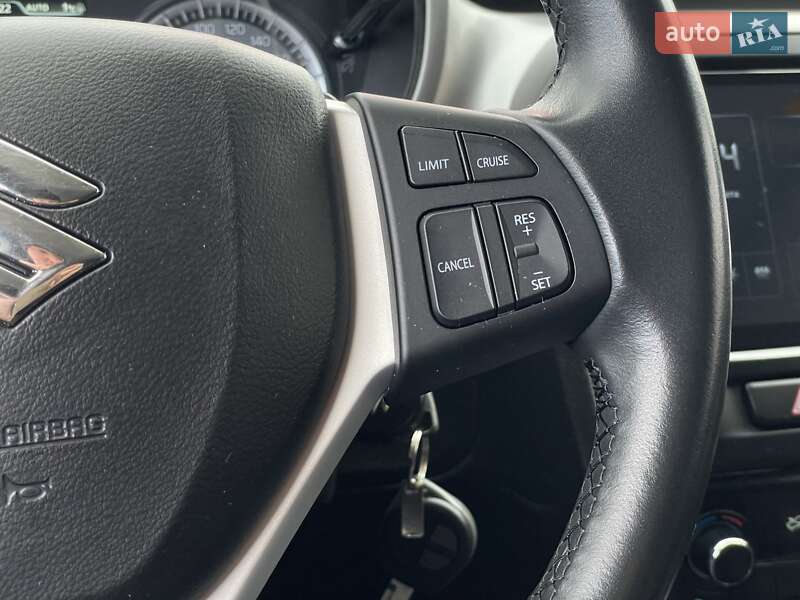 Внедорожник / Кроссовер Suzuki Vitara 2022 в Бердичеве фото 44 Внедорожник / Кроссовер Suzuki Vitara 2022 в Бердичеве