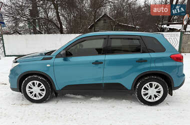 Внедорожник / Кроссовер Suzuki Vitara 2017 в Киеве