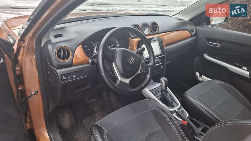 Внедорожник / Кроссовер Suzuki Vitara 2018 в Черкассах