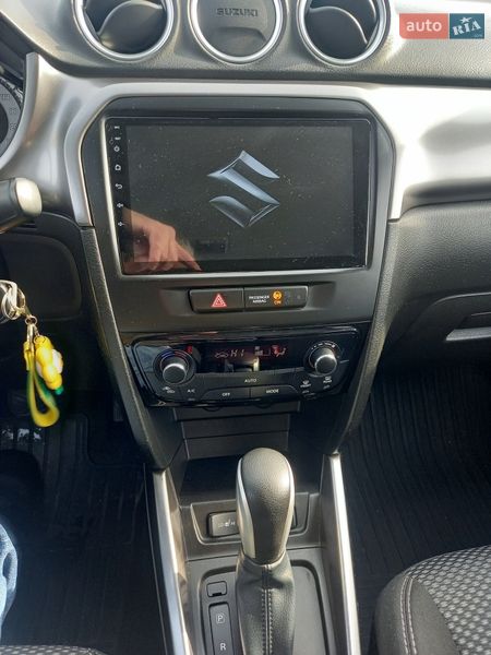 Внедорожник / Кроссовер Suzuki Vitara 2022 в Киеве