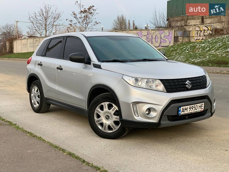 Внедорожник / Кроссовер Suzuki Vitara 2015 в Одессе