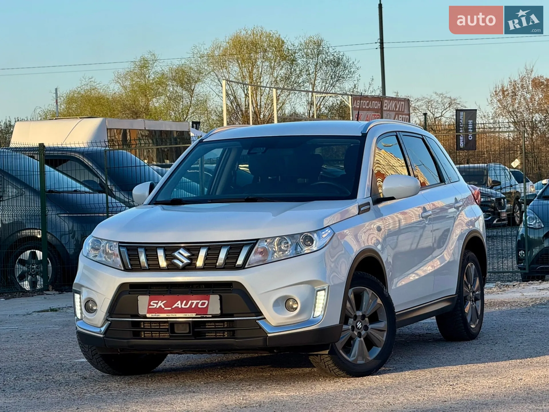 2019 Suzuki Vitara - фото 1