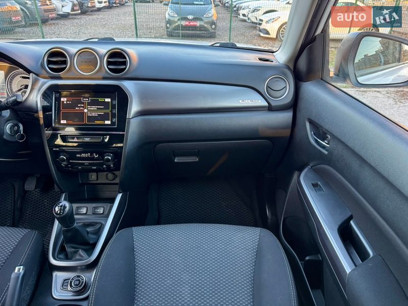 Позашляховик / Кросовер Suzuki Vitara 2019 в Києві