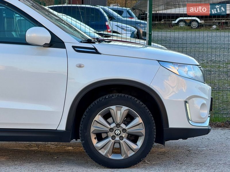 Позашляховик / Кросовер Suzuki Vitara 2019 в Києві