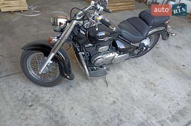 Мотоцикл Круизер Suzuki VL 800 Intruder 2002 в 