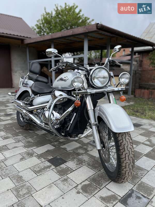 Мотоцикл Круизер Suzuki VL 800 Intruder 2004 в Хмельницком