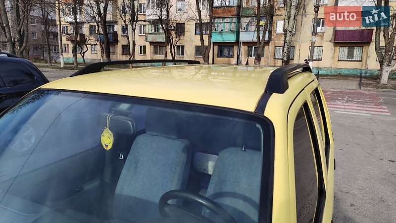 Микровэн Suzuki Wagon R 2000 в Каменском