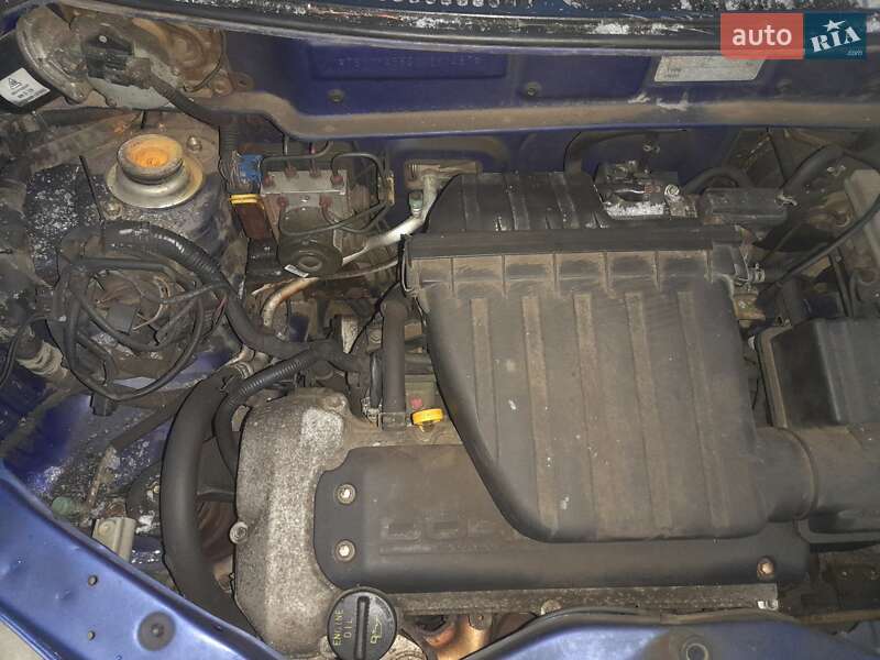 Микровэн Suzuki Wagon R 2004 в Киеве