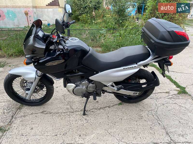 Мотоцикл Классик Suzuki XF 650 Freewind 1997 в Гайвороне