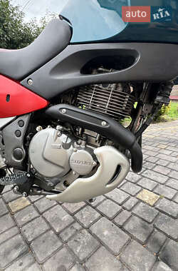 Мотоцикл Внедорожный (Enduro) Suzuki XF 650 Freewind 1997 в 