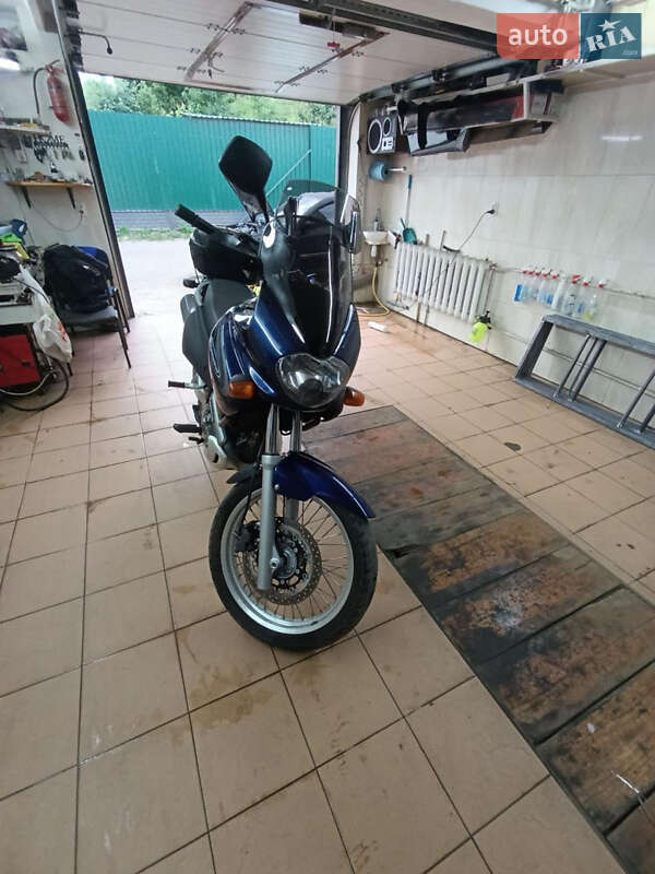 Мотоцикл Туризм Suzuki XF 650 Freewind 2001 в Мостиске