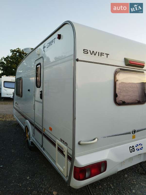Причіп дача SWIFT Corniche 2003 в Косові