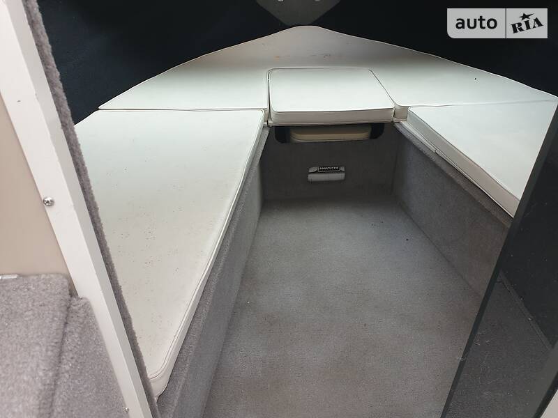 Катер Sylvan Offshore 2003 в Житомире