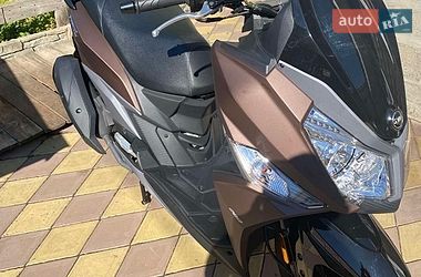 Вантажні моторолери, мотоцикли, скутери, мопеди Sym Jet 2024 в Дніпрі фото 18 Вантажні моторолери, мотоцикли, скутери, мопеди Sym Jet 2024 в Дніпрі