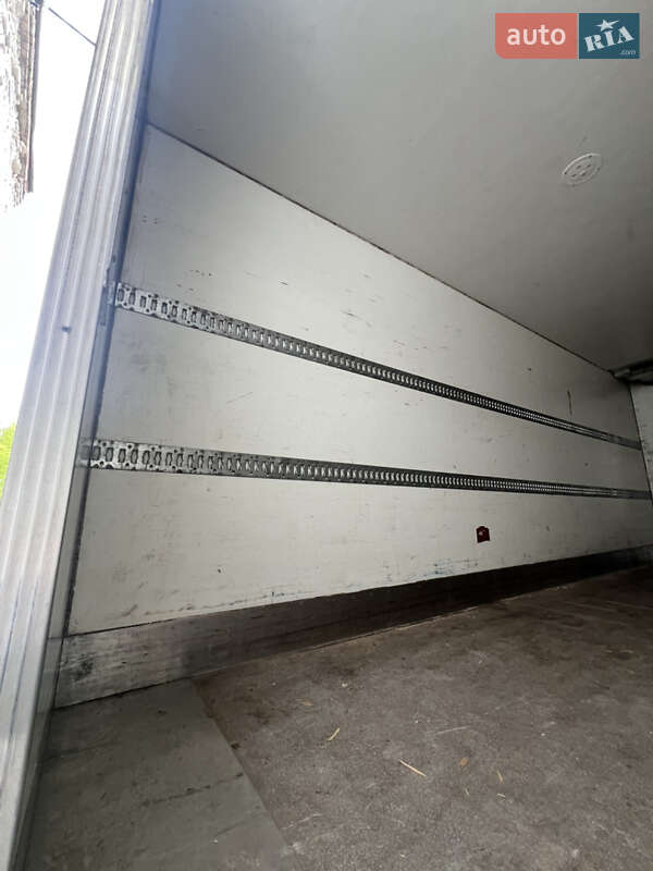 Ізотермічна будка System Trailers TKS 24 2015 в Бориславі