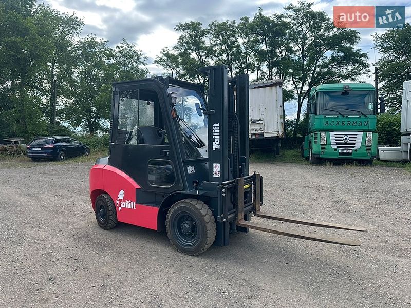 Вилочний навантажувач Tailift FD 2019 в Буштино