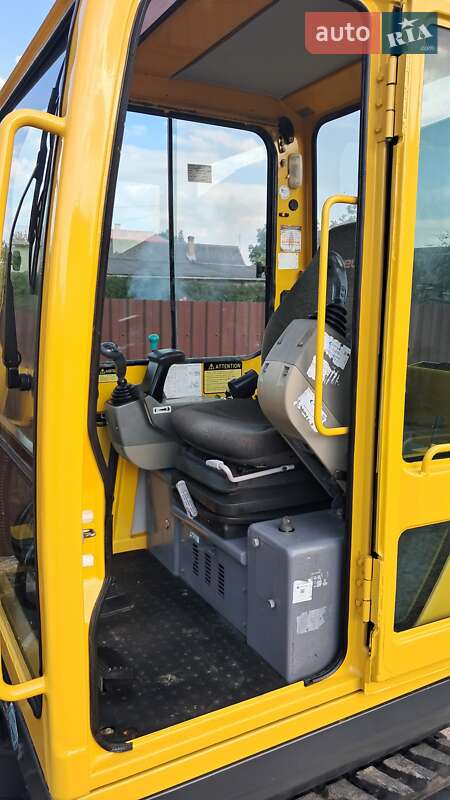 Міні-екскаватор Takeuchi TB 2008 в Моршині