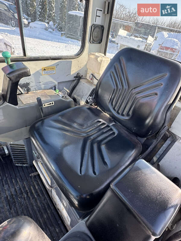 Миниэкскаватор Takeuchi TB 2009 в Недобоевцах фото 13 Миниэкскаватор Takeuchi TB 2009 в Недобоевцах